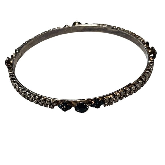 Vintage Elegant Silver Tone Rhinestone Black Stone Bangle Bracelet Snap Closure - Picture 4 of 6